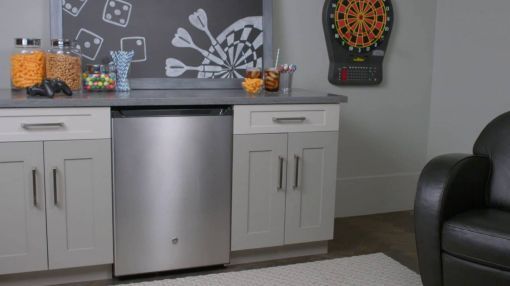 GE Appliances (GCE06GGHBB) 5.6 cu. ft. Compact Refrigerator - Built In Capable Compact Refrigerator