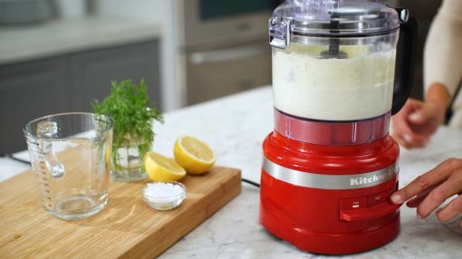 KitchenAid (KFP0718CU) Food Processor - How To Use The KitchenAid® 7-Cup Food Processor Plus