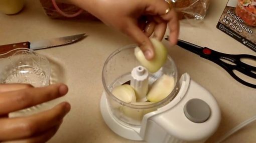 BLACK+DECKER (HC300B) One-Touch 3 Cup Capacity Chopper - Improved Black & Decker One Touch Chopper Unboxing/Review