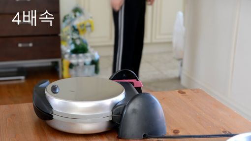 Presto 03510 Ceramic FlipSide Belgian Waffle Maker - Presto 03510 Ceramic FlipSide Belgian Waffle Maker