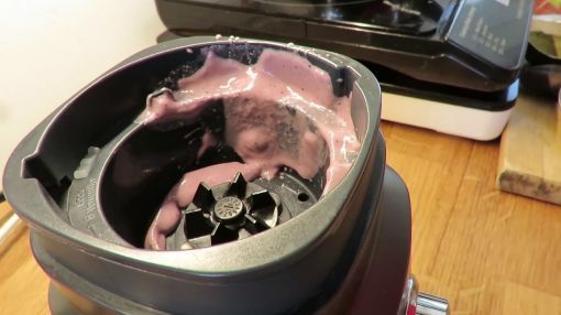 Cuisinart (CPB-380P1) Hurricane Compact Juicing Blender - Cuisinart Compact Power Blender CPB-380 Design Flaw