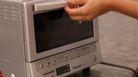Panasonic (NB-G110P-K) FlashXpress Compact Toaster Oven - First Look - Panasonic FlashXpress Toaster Oven