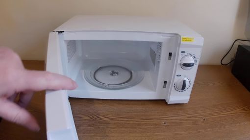 Commercial Chef (CHM660B) 0.6 cu. ft. Microwave Oven - Commercial Chef Microwave Review