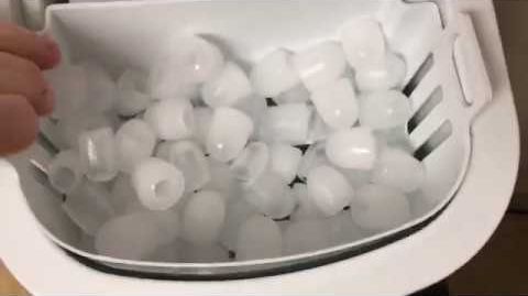 HOmeLabs Portable Countertop Ice Maker - HOMELABS PORTABLE ICE MAKER REVIEW + MAKING ICE (HD 2018)