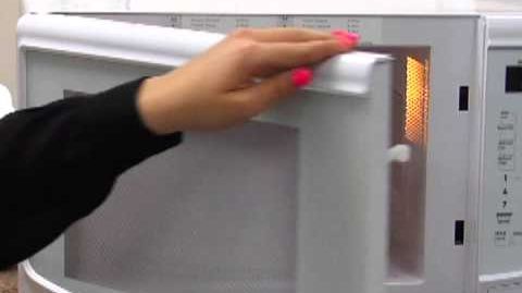 Frigidaire (FFCE1439LW) 1.4 Cu. Ft. Countertop Microwave Oven - Frigidaire FFCE1439LW Countertop Microwave Oven