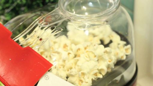 Betty Crocker (BC-2973CR) Popcorn Maker - Betty Crocker Movie Nite Air Popcorn Maker