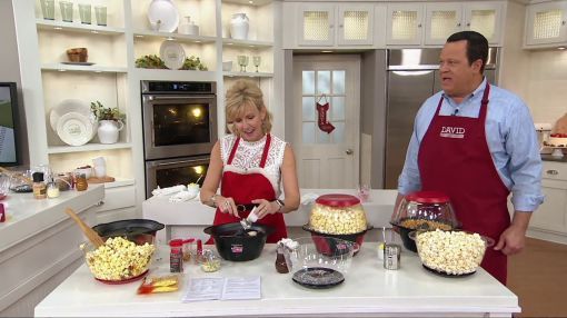 West Bend Stir Crazy (82707) Popcorn Machine - Stir Crazy 6 Qt. Stirring Popcorn Popper w/ Party Pack on QVC