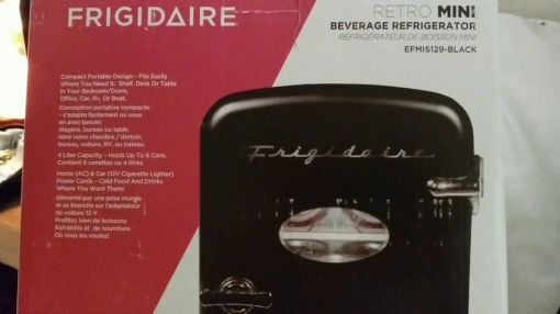 Frigidaire (EFMIS129-BLUE) Mini Retro Beverage Fridge - #Diabetes FRIGIDAIRE Mini Beverage Refrigerator Review