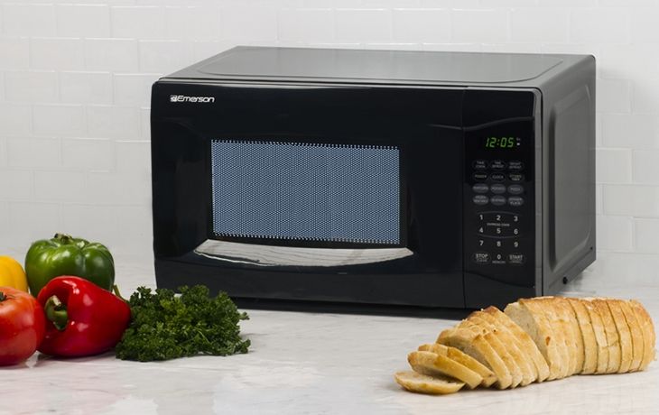 Emerson (MW7302B) 0.7 Cu. Ft. Microwave Oven Reviews, Problems & Guides