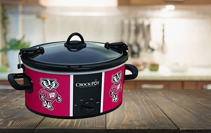 Crock-Pot 6 Quart University Of Wisconsin Cook & Carry Slow Cooker 